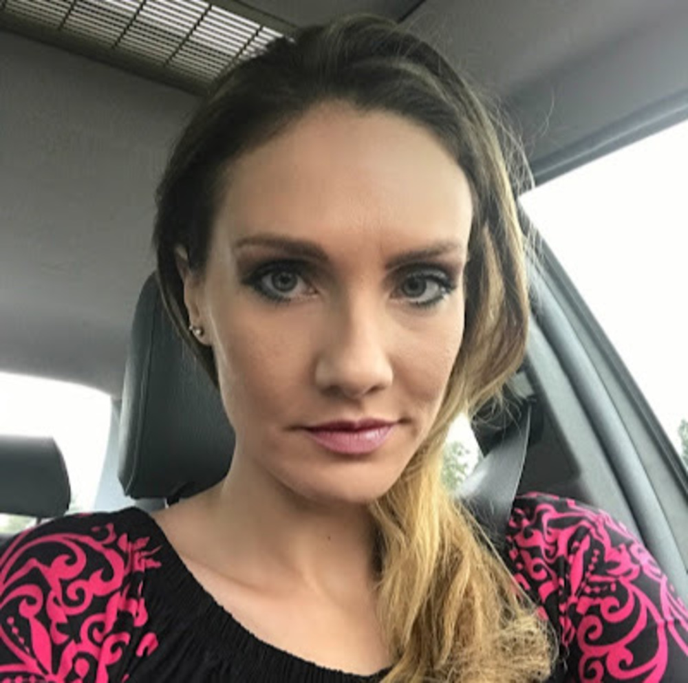 Meet your Posher, Angelina